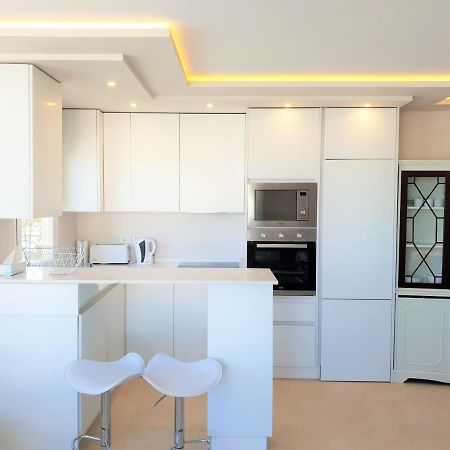 Fantastic Apartment B In Front Of The Sea & Marina Estepona Eksteriør billede